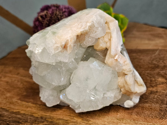 Green Apophyllite with Stalactite