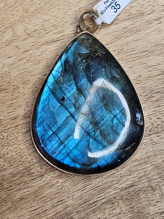 Blue Labradorite Pendant