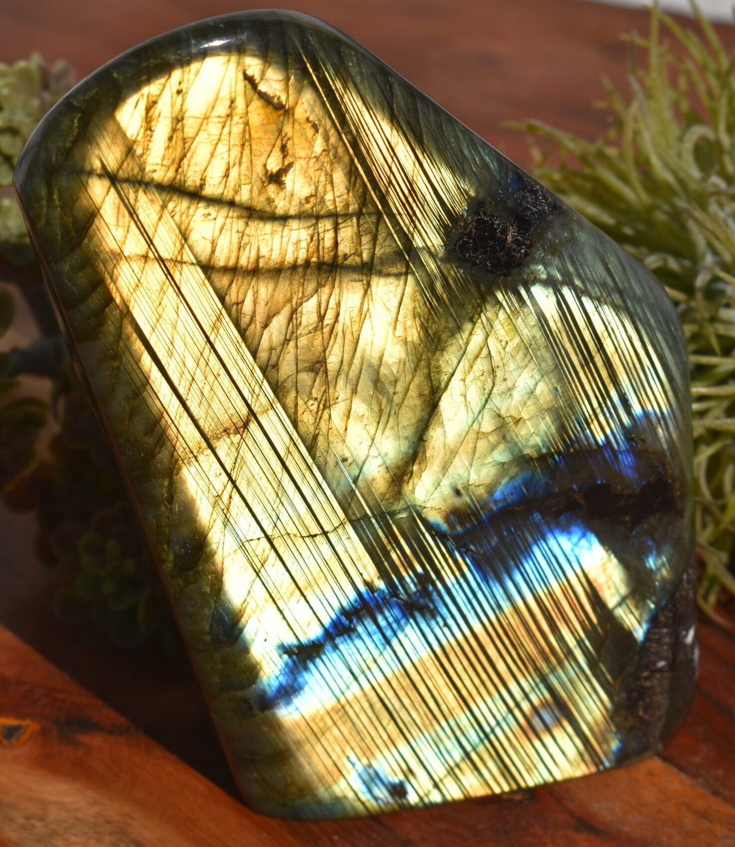 Labradorite Stone